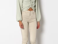 preview_images/1322675247-8c3abf100587b17459b1b612bac363d268923f93602957a41b6d42f051119db0-d_200x150_9bc23d67-a1ba-42ab-bc99-8d863836bbb6