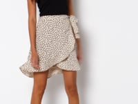 preview_images/1430421114-dc31ca40467f40df64cf1752817c8bf254d3febc2ab72cc2a5b9a87cd0de3777-d_200x150_f4edd650-bca2-4f15-a895-0ed2c0c76e6e