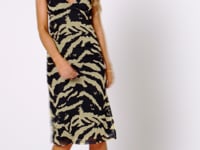 preview_images/1596182001-c18c9be02cbc2bc27cfa4c76e410def26ac27e8b9ab96b0fa4a1095f3c0c3800-d_200x150_7aa69d1b-fe9a-4c23-a896-3a78f0b1a0d9