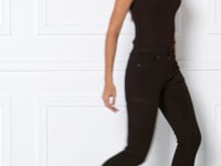 preview_images/983071629-62aceb425ceacb04d51c9866aeccbd5acacefc9c11f3f60ced654164c8f59000-d_200x150_ecd90345-a23e-4f3b-ba9e-713678ec2b1d