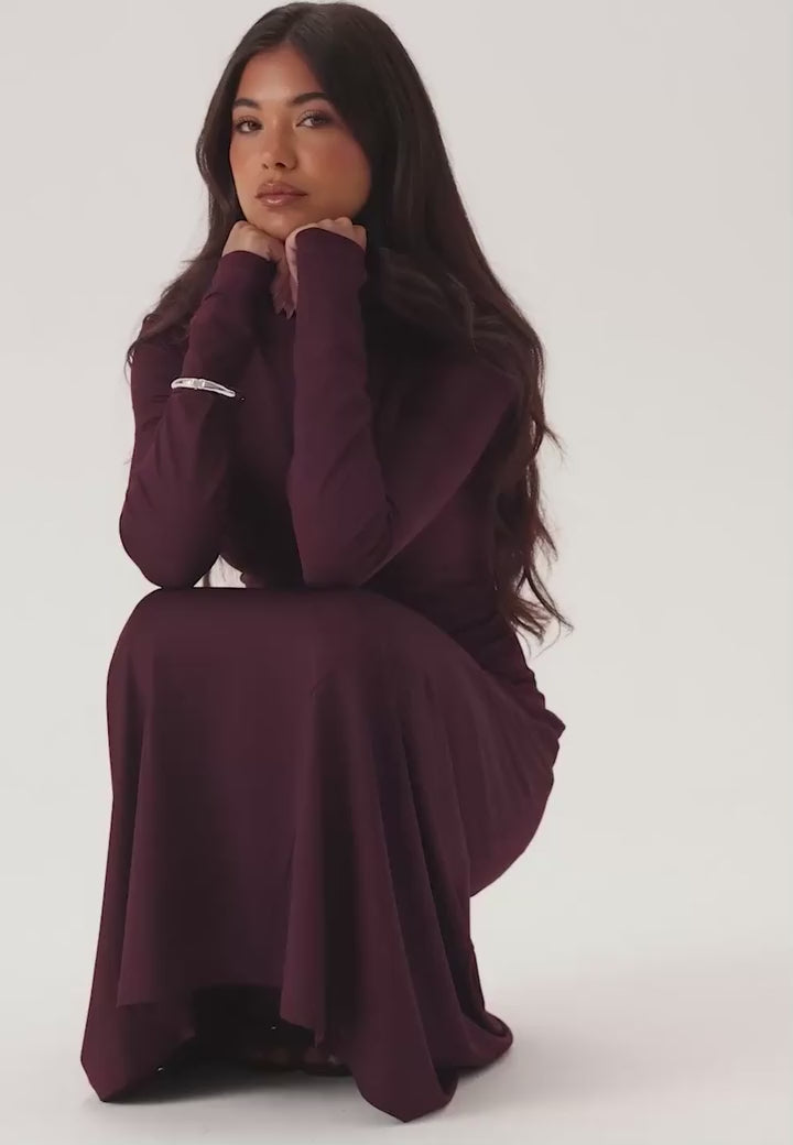 ruched-long-dress-burgundy-1117074614.mp4
