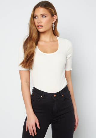 Anna SS U-Neck Tee