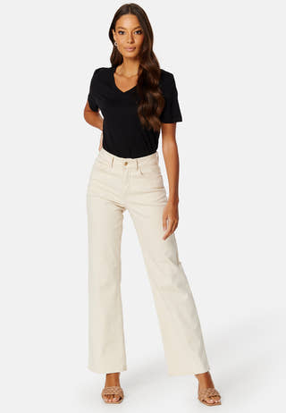 Essential SS V-Neck Tee