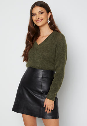 Lulu LS Knit V-Neck