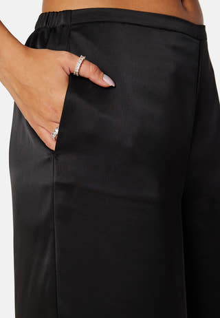 Tasja High Waist Extra Wide Pant