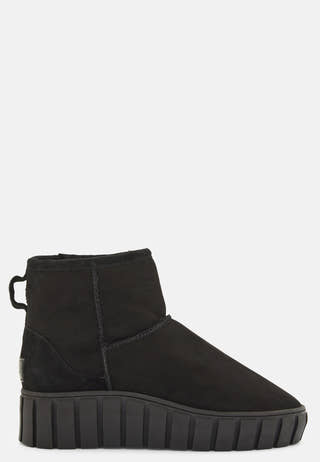 Alexa Boots