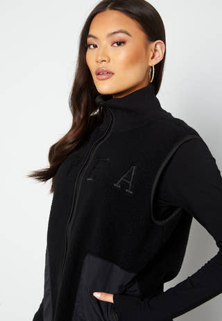 W. Pile Vest