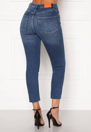 O-Crop Jeans