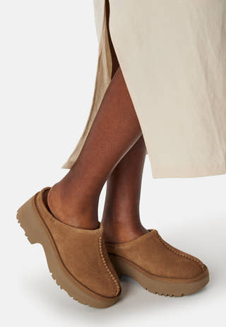 Spring Cottage Clog