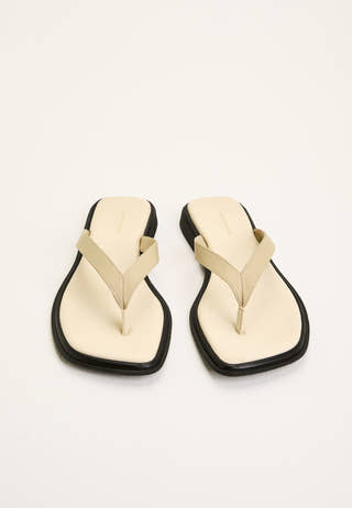 vagabond-shoemakers-izzy-sandal-flats-off-white-_102