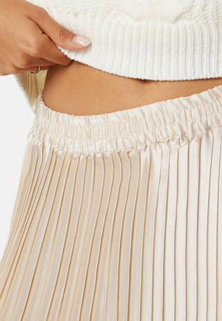 Megga Christas High Waist Pleat Skirt