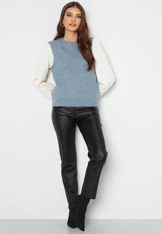 Olina O-Neck Vest