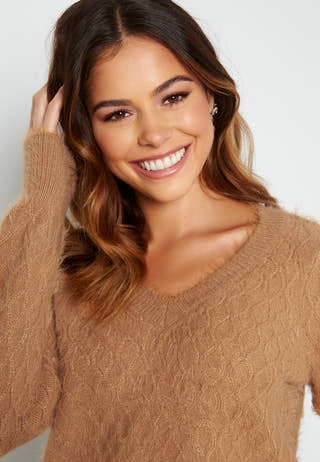 Poilu V-Neck Blouse