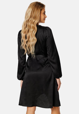 Sabi LS Wrap Dress