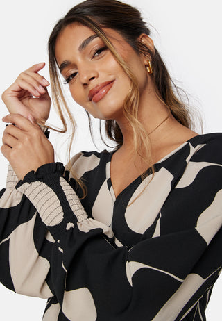 Vmlydia LS V-neck smock top