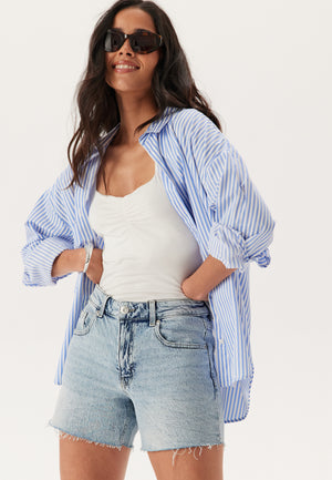 Vmtess mid rise short denim shorts