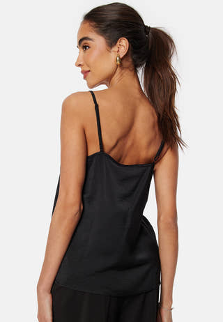 Cava V-Neck Lace Singlet