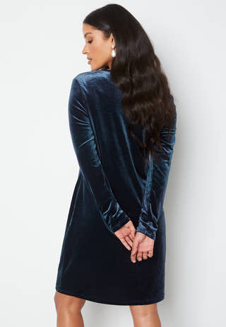 Elizabeth Velvet Dress