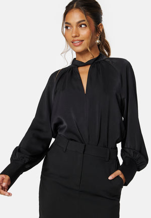 Elma Halterneck L/S Top