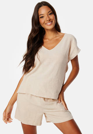 Filia V-Neck Capsleeve Top