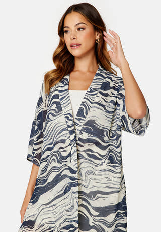 Nema 3/4 Button Cover Up