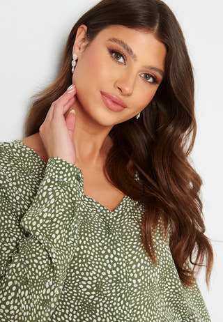 Paya V-Neck Shirt