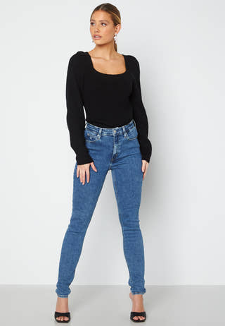 Ril L/S Detail Knit Top