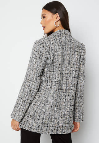 Thia Blazer