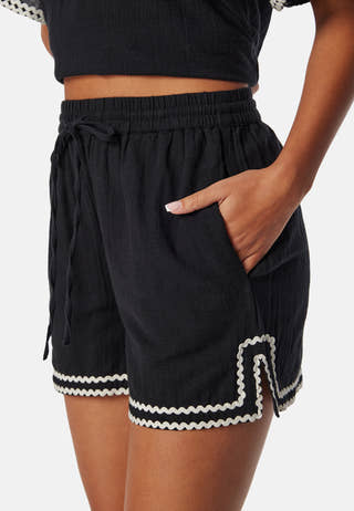 Vimanda High Waist shorts