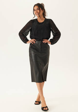 Vimika O-neck L/S Top