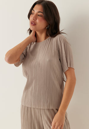 Viplisa O-neck S/S Top