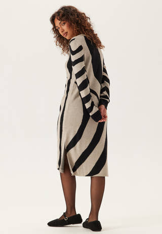 Vitif Crewneck Knit Midi Dress