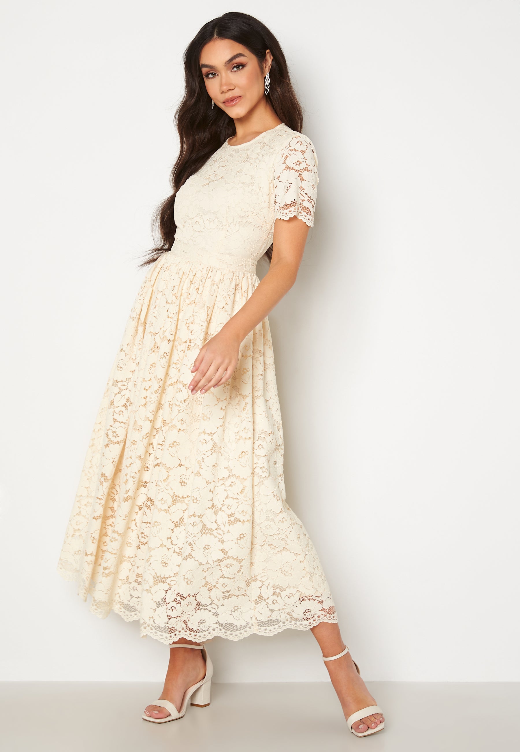 Yas – Kat SS Long Dress – Bridesmaid dresses – White