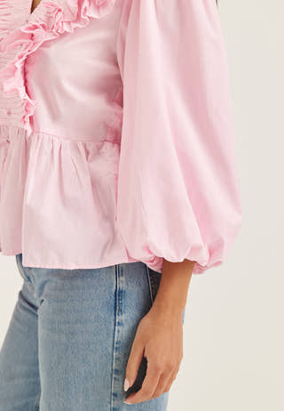 Yasruna 3/4 RUFFLE TOP