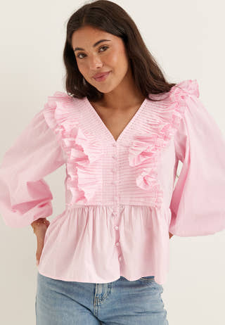 Yasruna 3/4 RUFFLE TOP